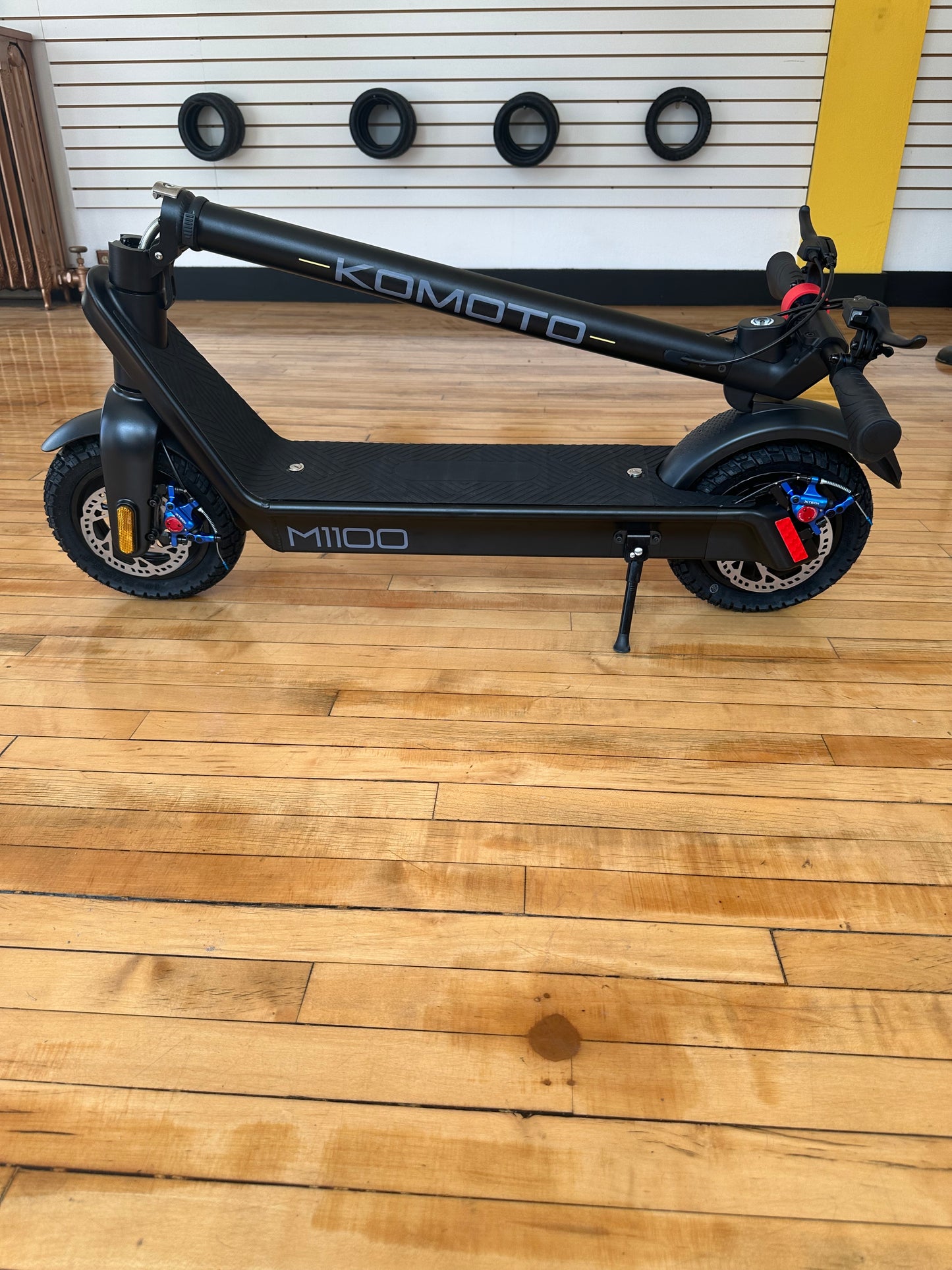 KOMOTO M1100 15.6ah 48 Volt