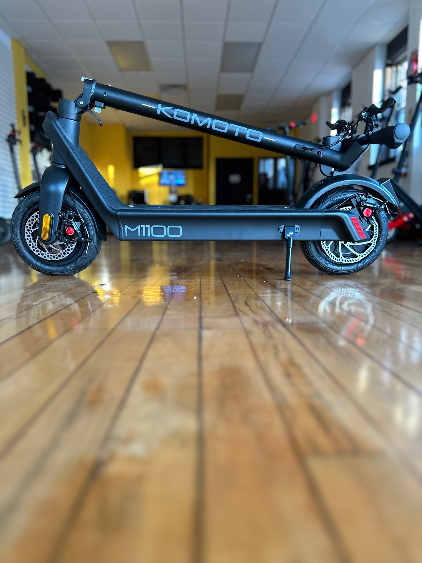KOMOTO M1100 15.6ah 36 Volt
