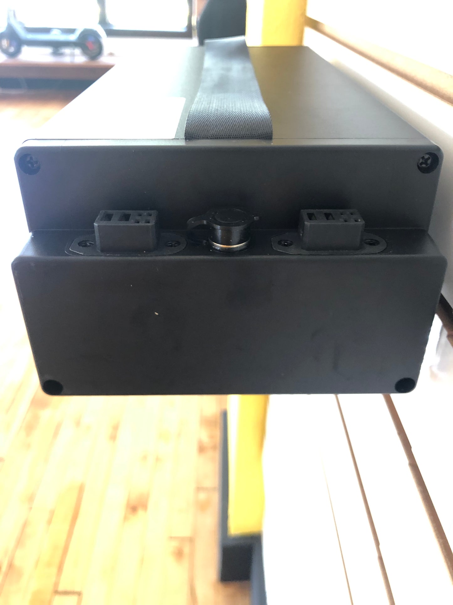 KOMOTO D2400 18.2Ah 48V Removable Battery Pack