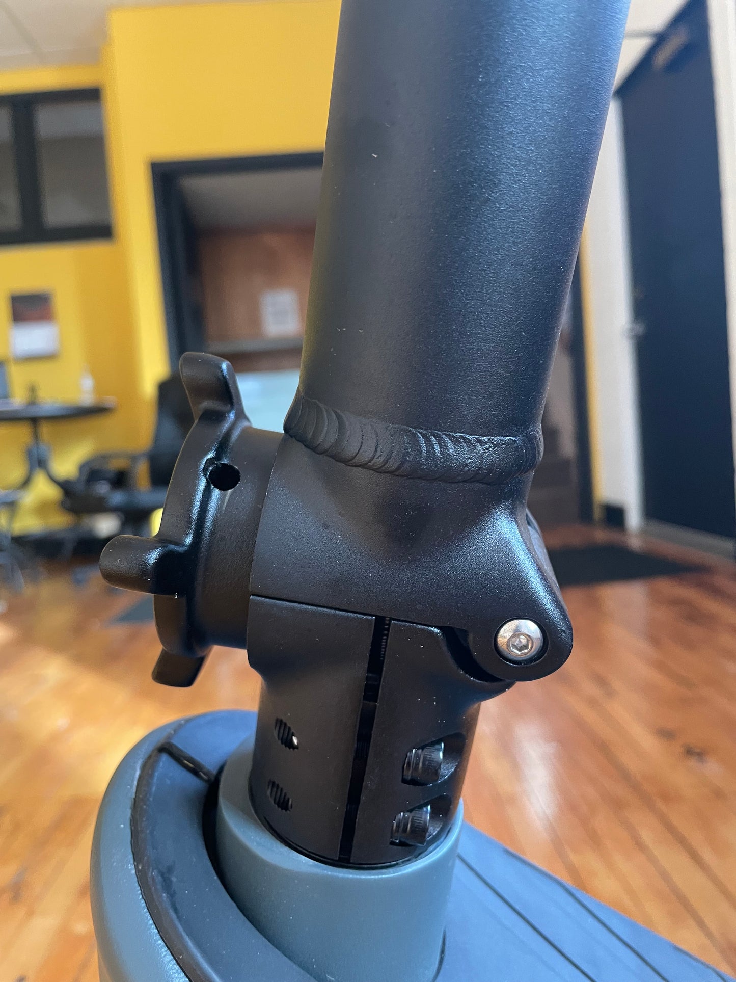 KOMOTO D2400 Folding Pole