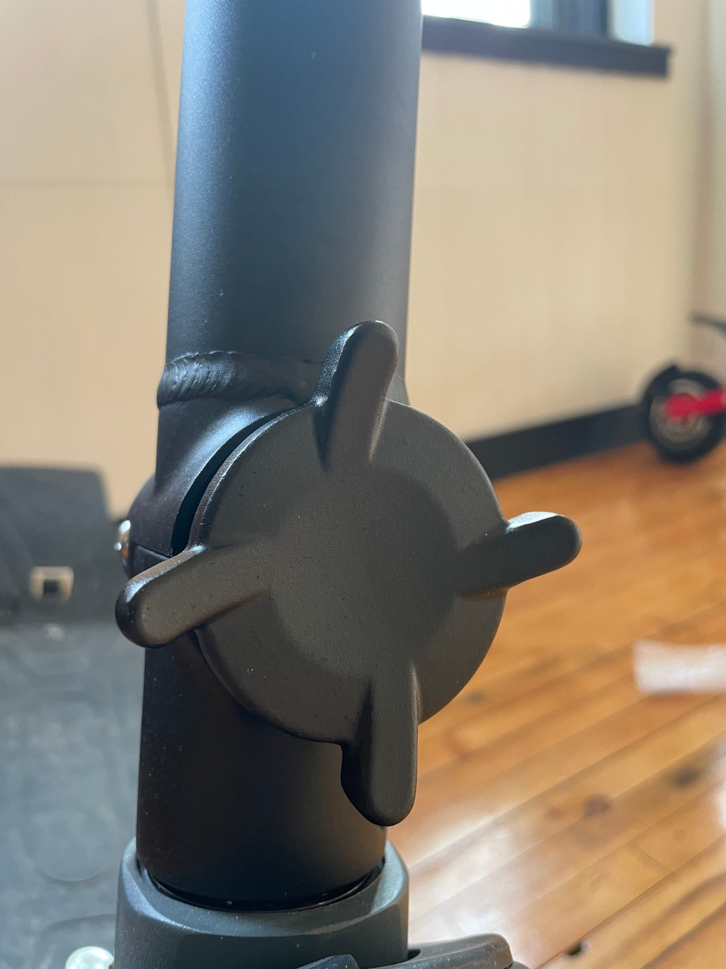 KOMOTO D2400 Folding Pole