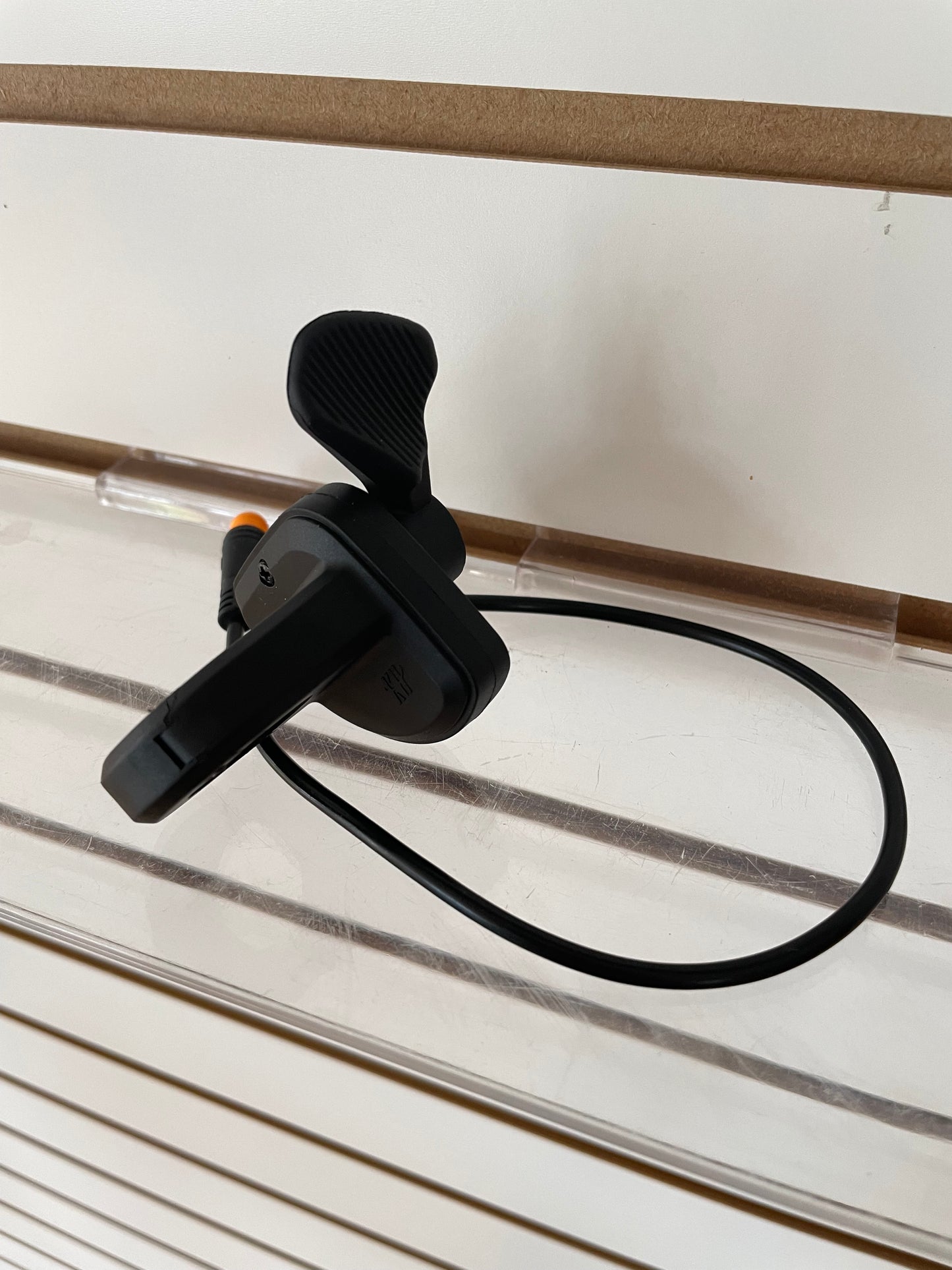 KOMOTO D2400 Throttle