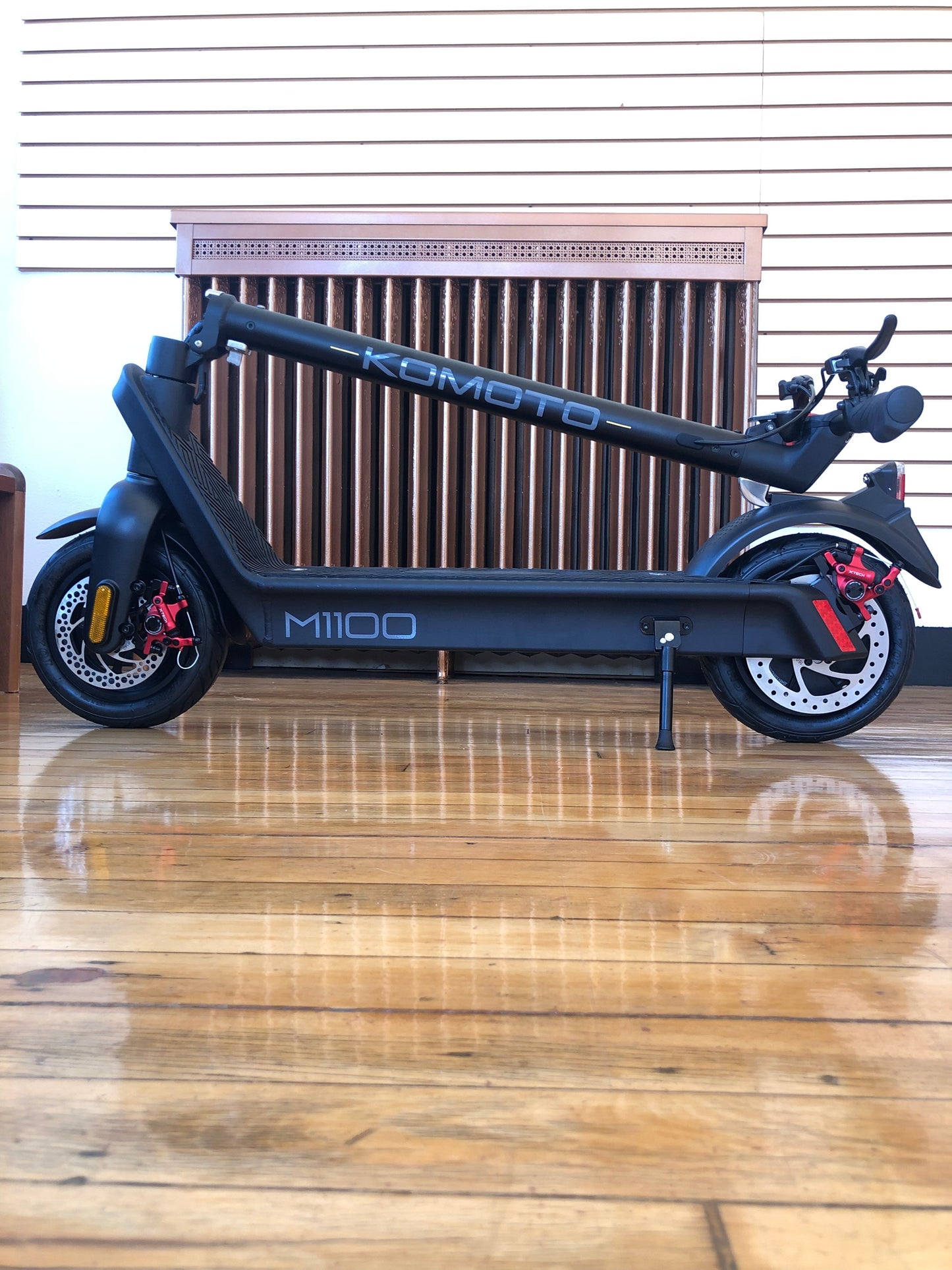 KOMOTO M1100 15.6ah 36 Volt