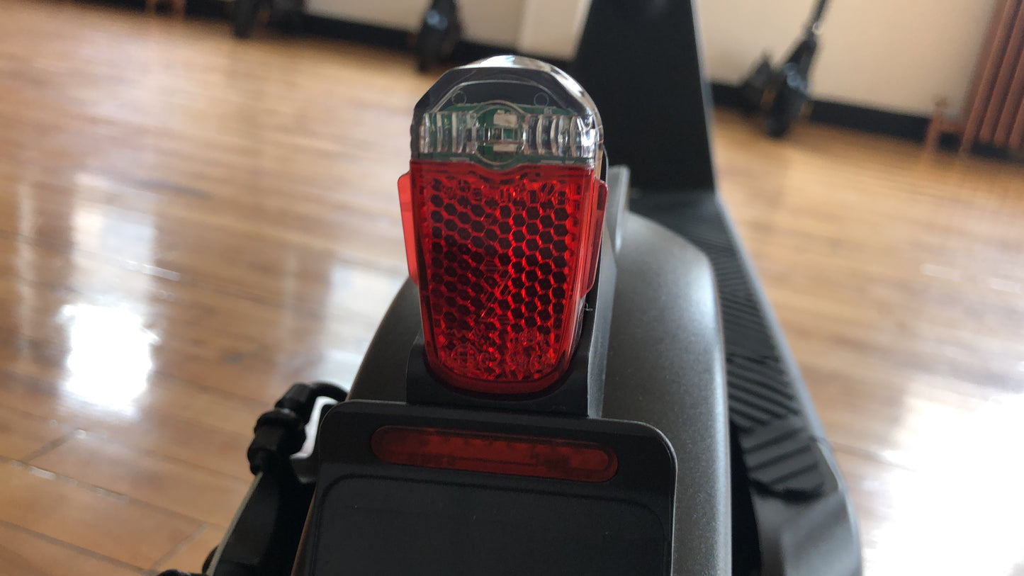 KOMOTO M1100 Rear Tail Light