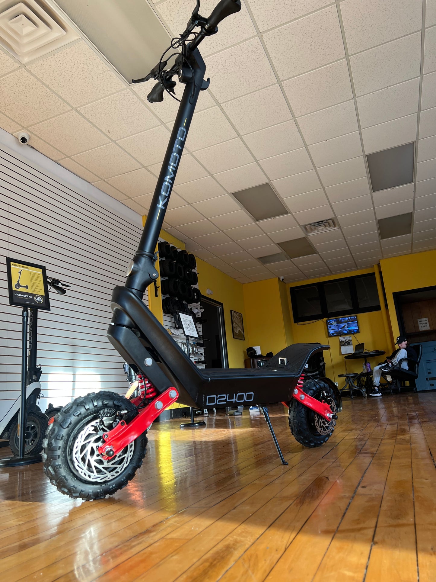 KOMOTO D2400 18.2ah 48 Volt